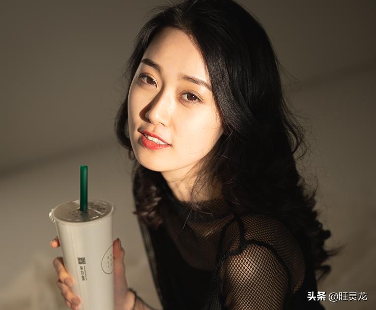 全画幅单反相机佳能5d3,佳能5d4拍美女