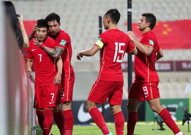 一波20-3！国足完爆越南，创15年神迹！12强pk赛拿定6分？