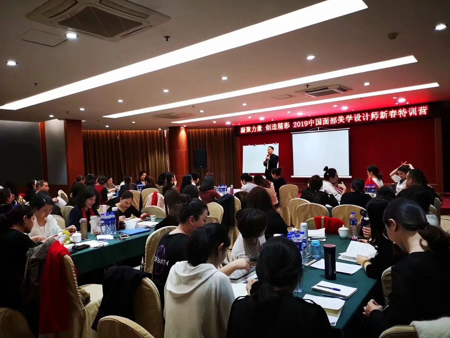 谭天问奇门遁甲,奇门遁甲八大掌门的绝招