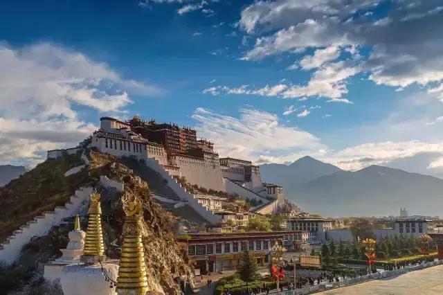 旅行社内部人员揭秘,旅行社吃住行全包陷阱