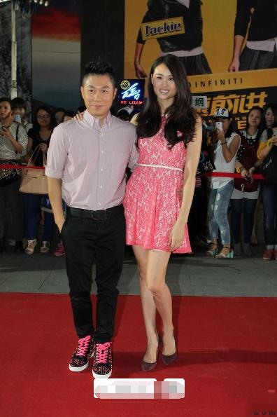 踩沙袋拍戏、穿高跟走红毯，男星个头成谜？同台现原形谁假谁尴尬