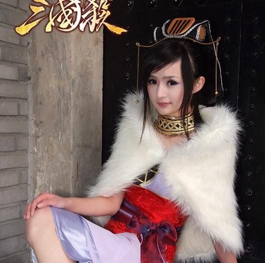 杨幂变整容范本，七个翻版中最后一个杨幂自己看到都会被吓哭