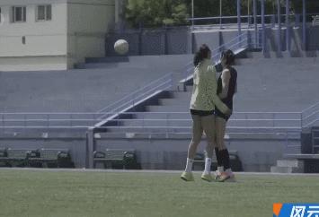 女排朱婷跟袁心玥合影,朱婷袁心玥张常宁郎平综艺节目