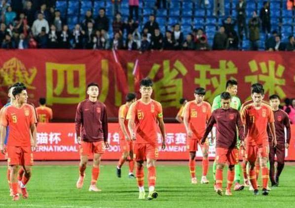 熊猫杯受辱+亚预赛失利+集训期外出饮酒，史上最差国青实至名归