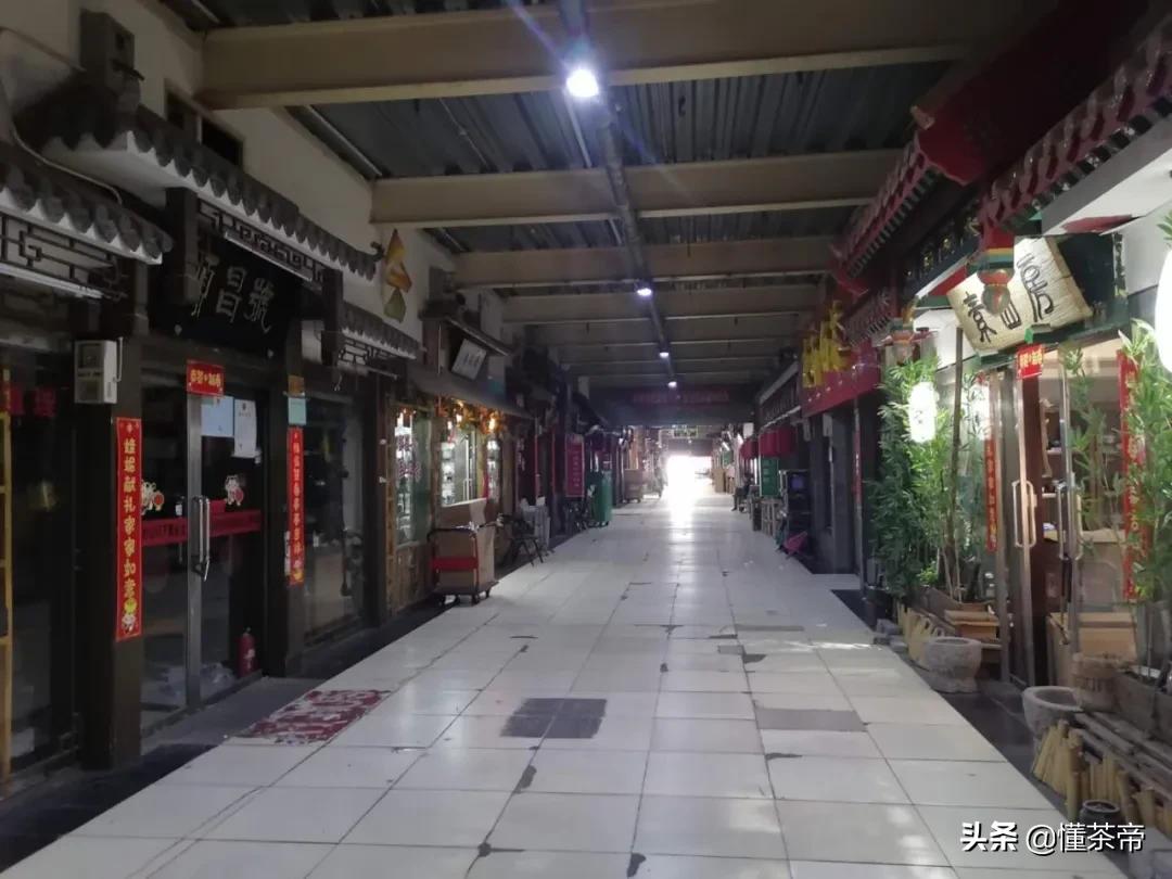 北京疫情下的街道冷清,实拍疫情之下的北京商场