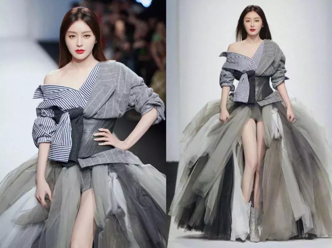 和刘嘉玲陈伟霆在上海时装周上聊个天，是什么体验？