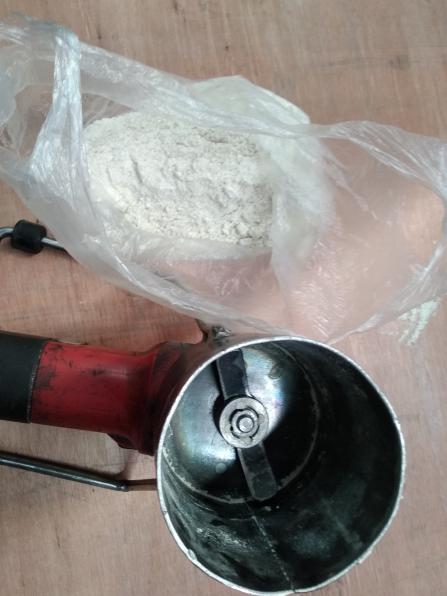 自己动手制作海竿钓鱼竿,自己在家做钓鱼竿玩具怎么做呢