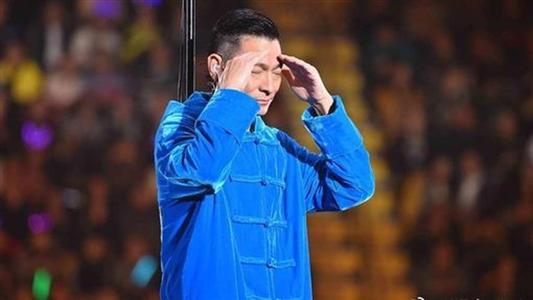 刘德华出道40周年抖音直播回放,刘德华开直播能横扫现在的网红