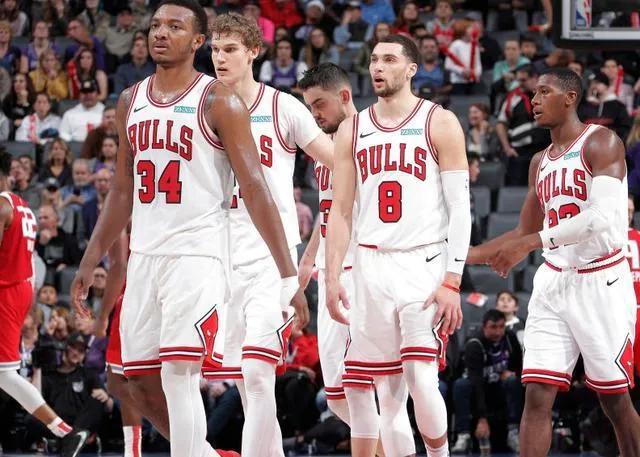 巅峰时期的芝加哥公牛,芝加哥公牛奥克兰