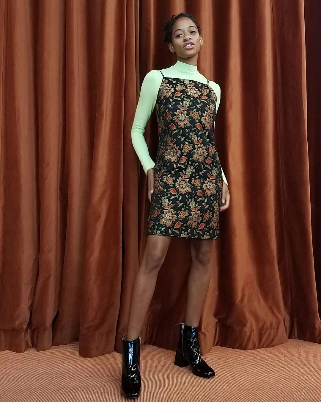 看见今年秋冬必入的第一双靴子，我方了……