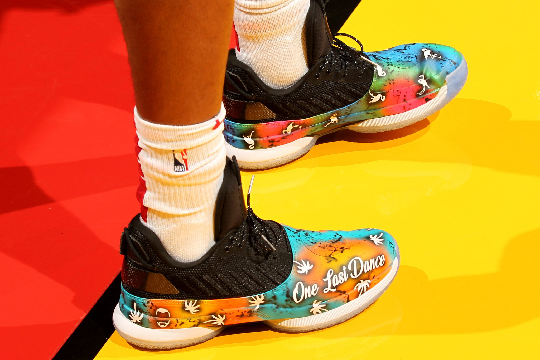 15双NBA新赛季最花哨篮球鞋,你最中意哪一双