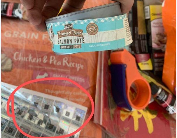 宠物产品毫米级造假，连标点符号大小都考究，怎么才能买到正品？