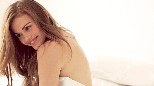 自己搓澡搓不到后背怎么办,洗澡怎样才能搓干净后背