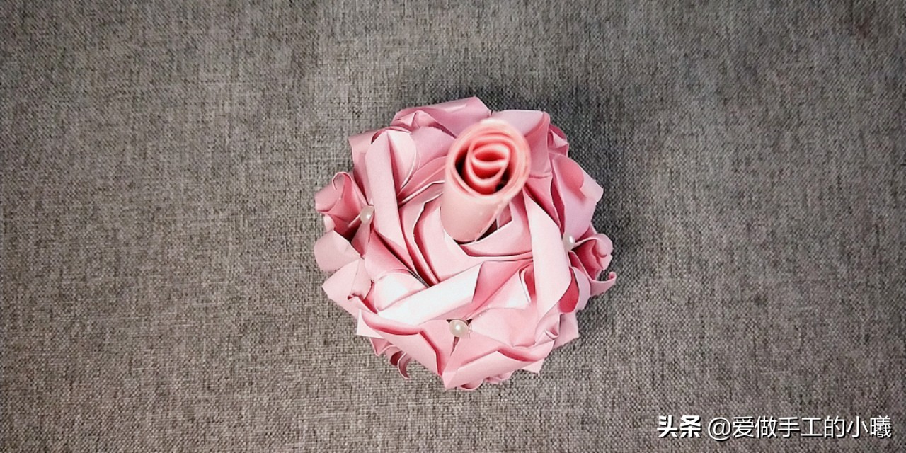 折纸玫瑰花简单易学图片,卷心玫瑰花折纸教程图解