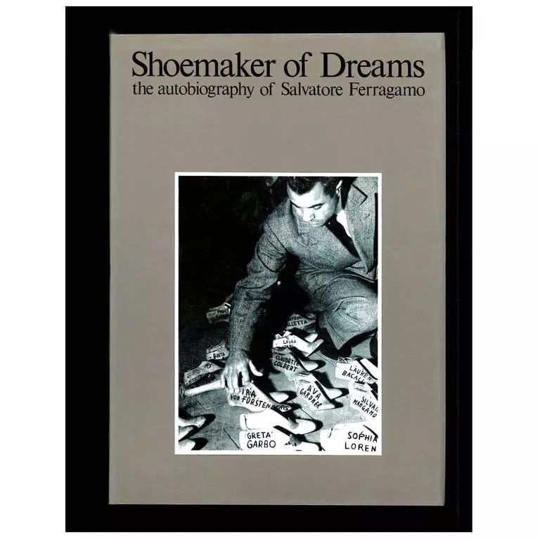 林允菲拉格慕全球品牌代言人,林允代言的香水