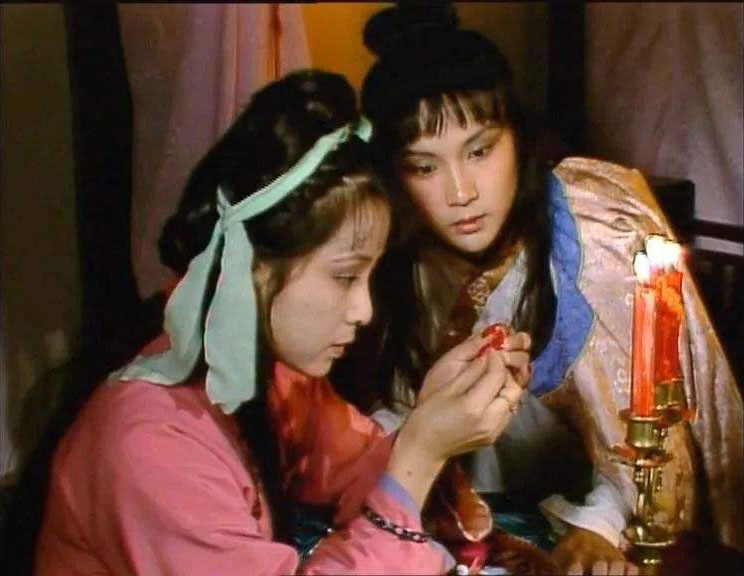 尤二姐被王熙凤陷害流产,尤二姐的胎儿怎么没的