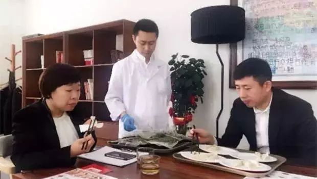 开饺子店赚钱秘诀,卖饺子赚大钱的方法