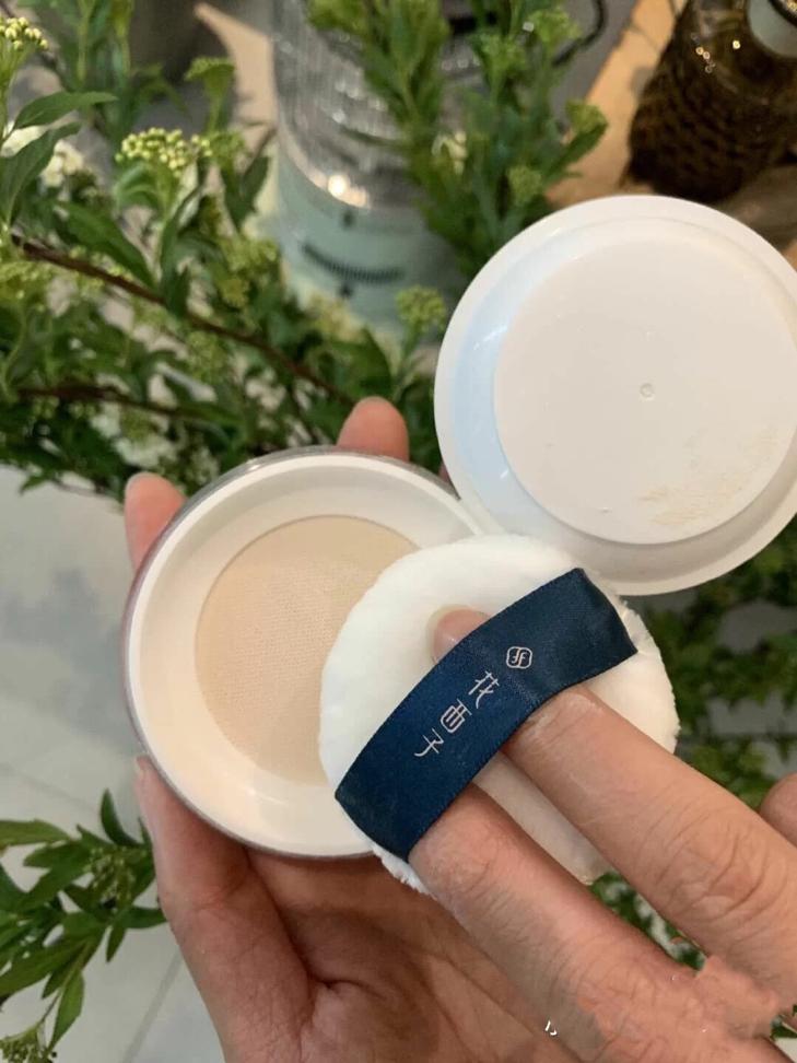 散粉推荐可当底妆,吸油但不毁底妆的散粉