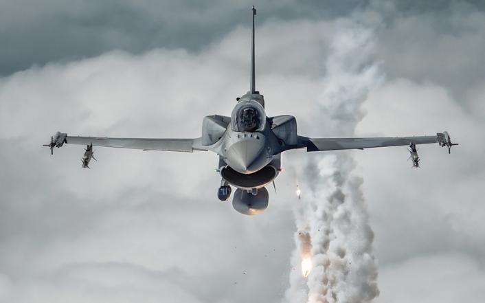 阿根廷终于想通,下定决心购买12架枭龙新战机,总订单6.64亿美元