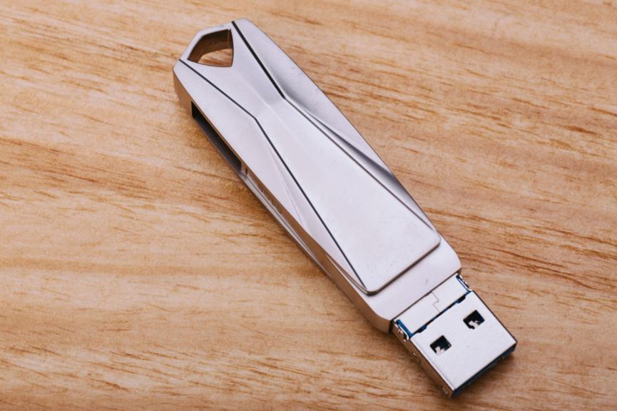 机械师深度测评,机械师4090主机测评