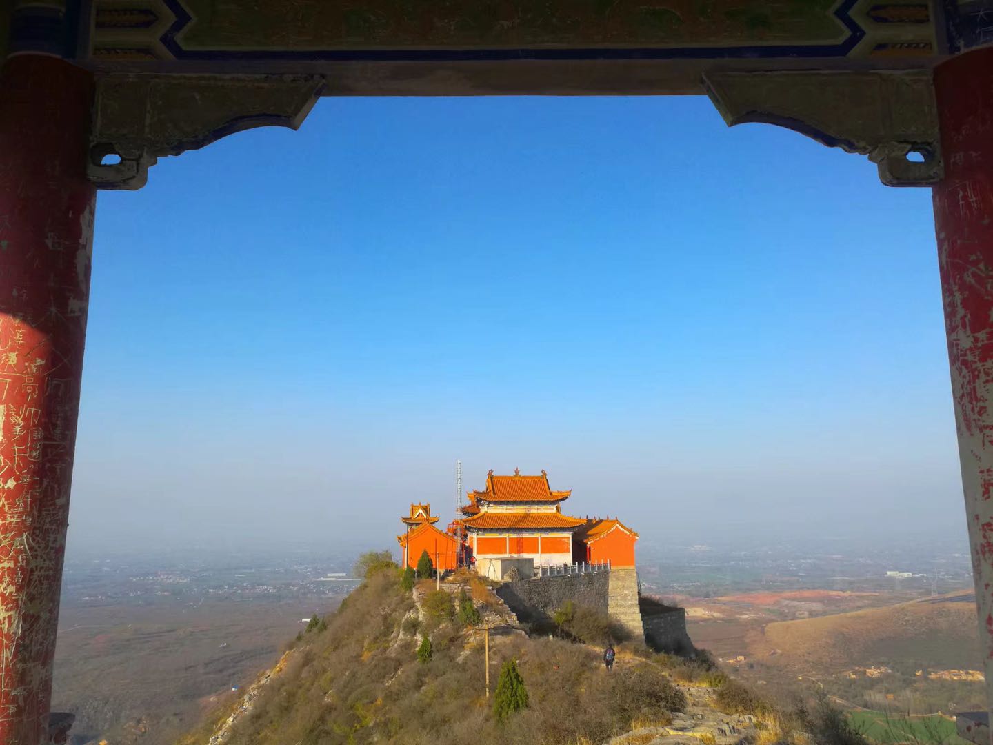 郑州最近山顶草原,离郑州自驾最近的大草原有哪些