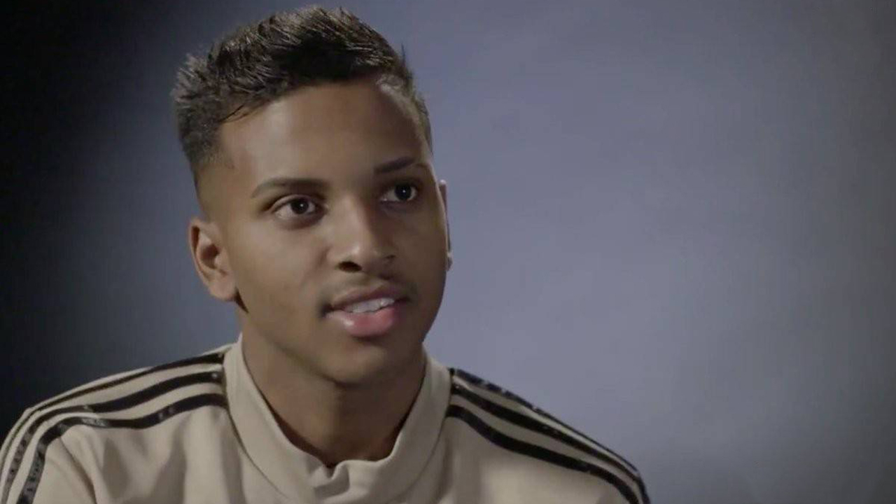 足坛50大新星,格林伍德加盟巴萨