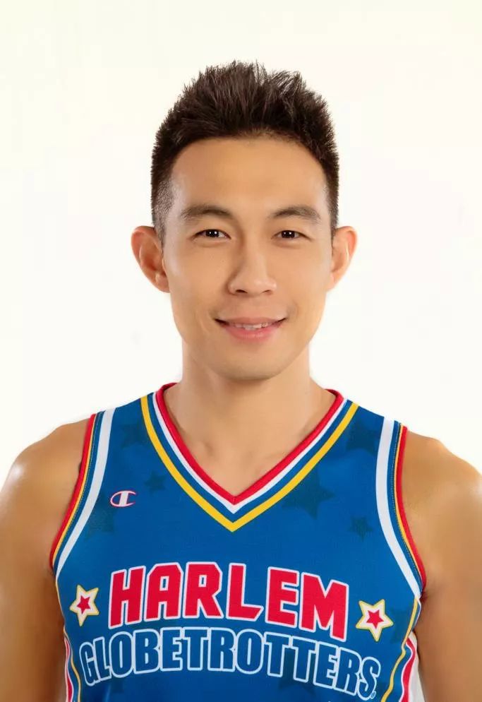 中国花式篮球领军视频,中国花式篮球第一人姜山