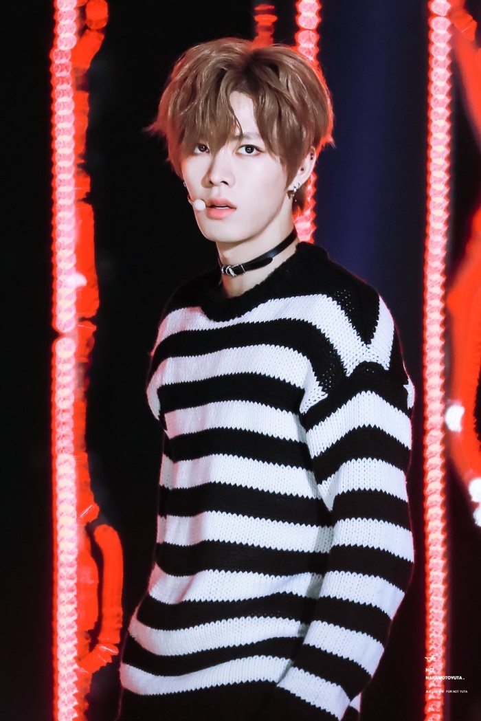 nct刚出道和exo同台,nct追星成功exo