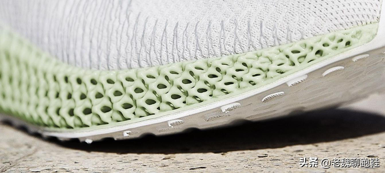 阿迪达斯4d跑鞋测评,阿迪达斯黑科技4d鞋