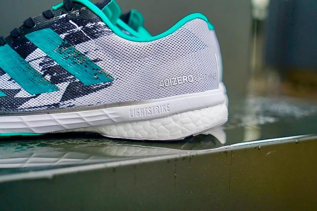 圣诞将至，乔哥的「159战靴」Alphafly姐妹款率先上市