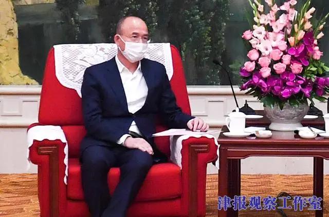 复星集团郭广昌在国外视察,郭广昌戴什么手表