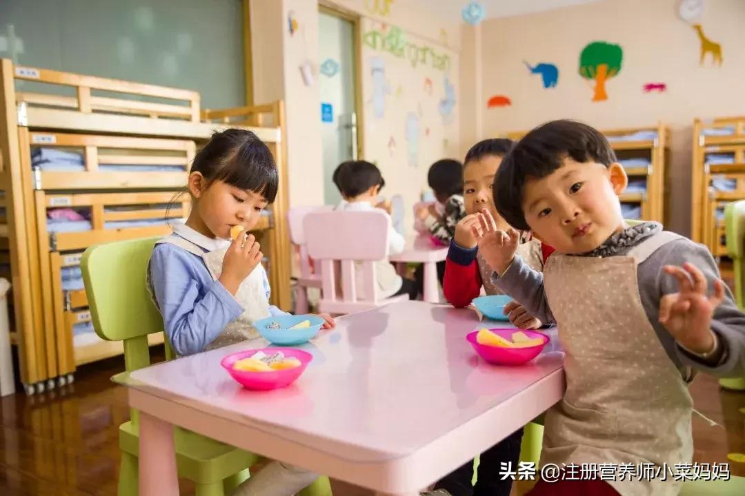 夏天没有胃口不爱吃油腻怎么回事,夏天3岁宝宝没胃口吃饭该做啥饭