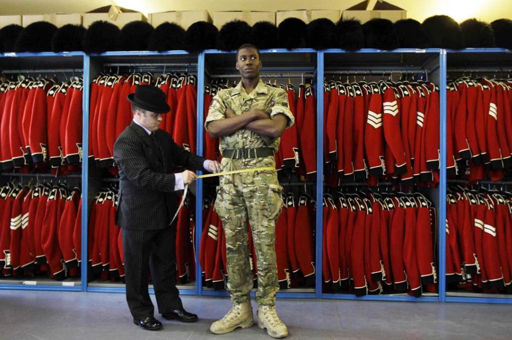 英国皇家卫队军衔图片,英国皇家5个步兵团