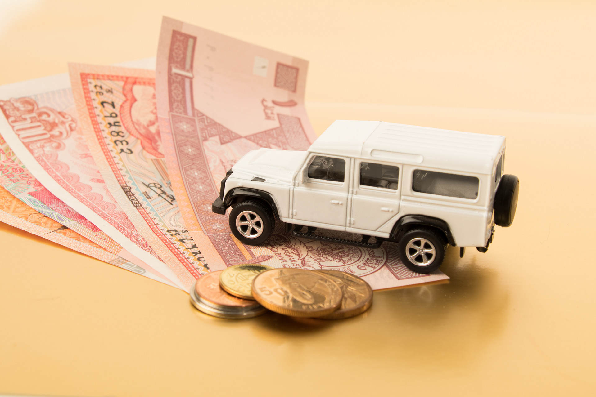 别人找借钱不想借怎么委婉的回复,别人喊你借钱可是你不想借怎么说