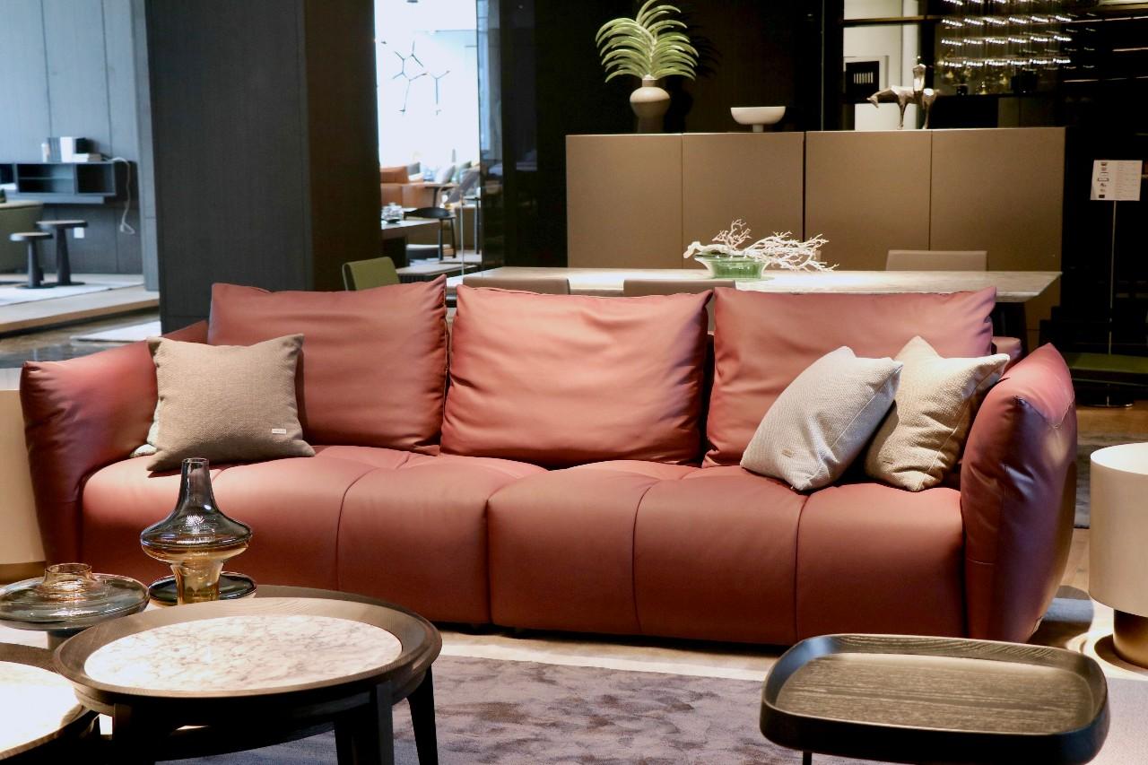 正品斯帝罗兰沙发价格,意迪森和斯帝罗兰的沙发哪家好