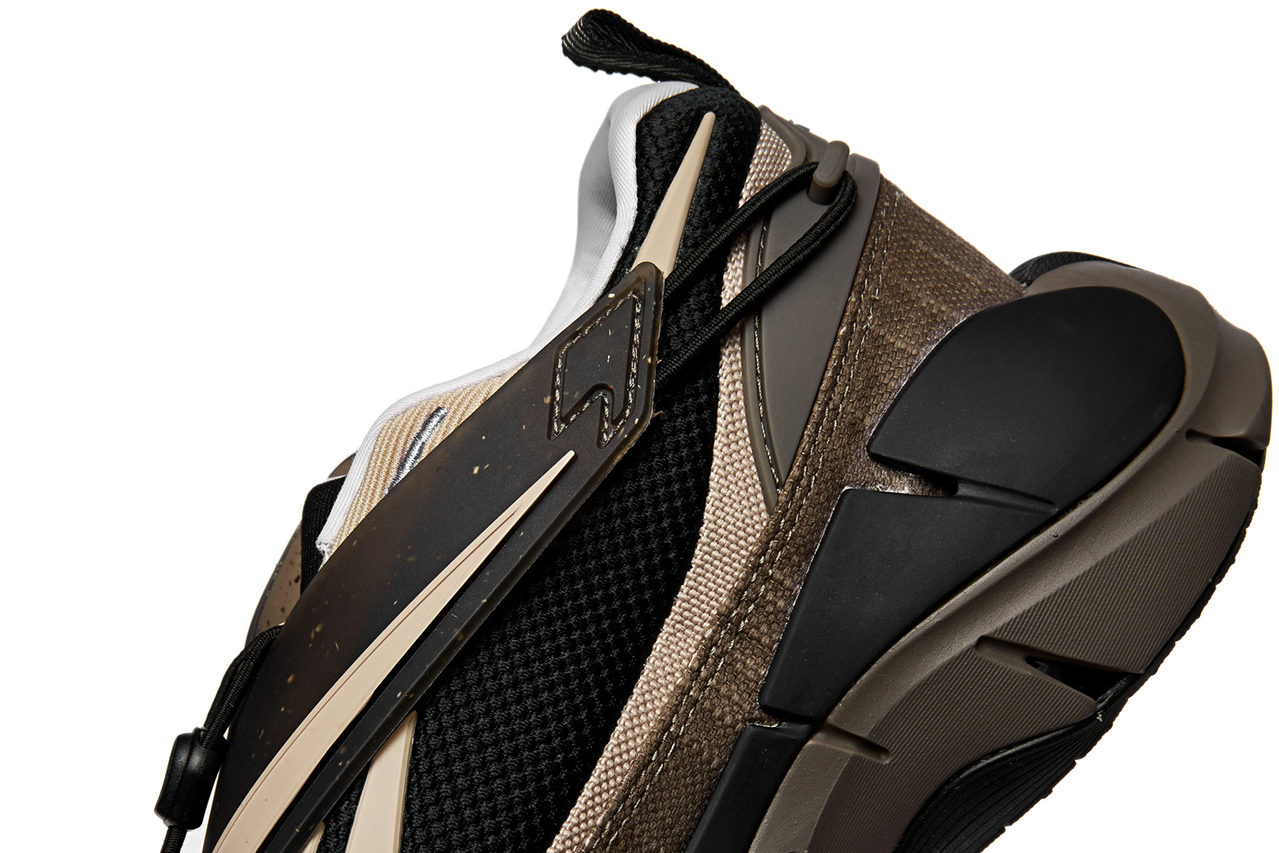 最近值得购买的好球鞋600左右,推荐一款球鞋价格适中