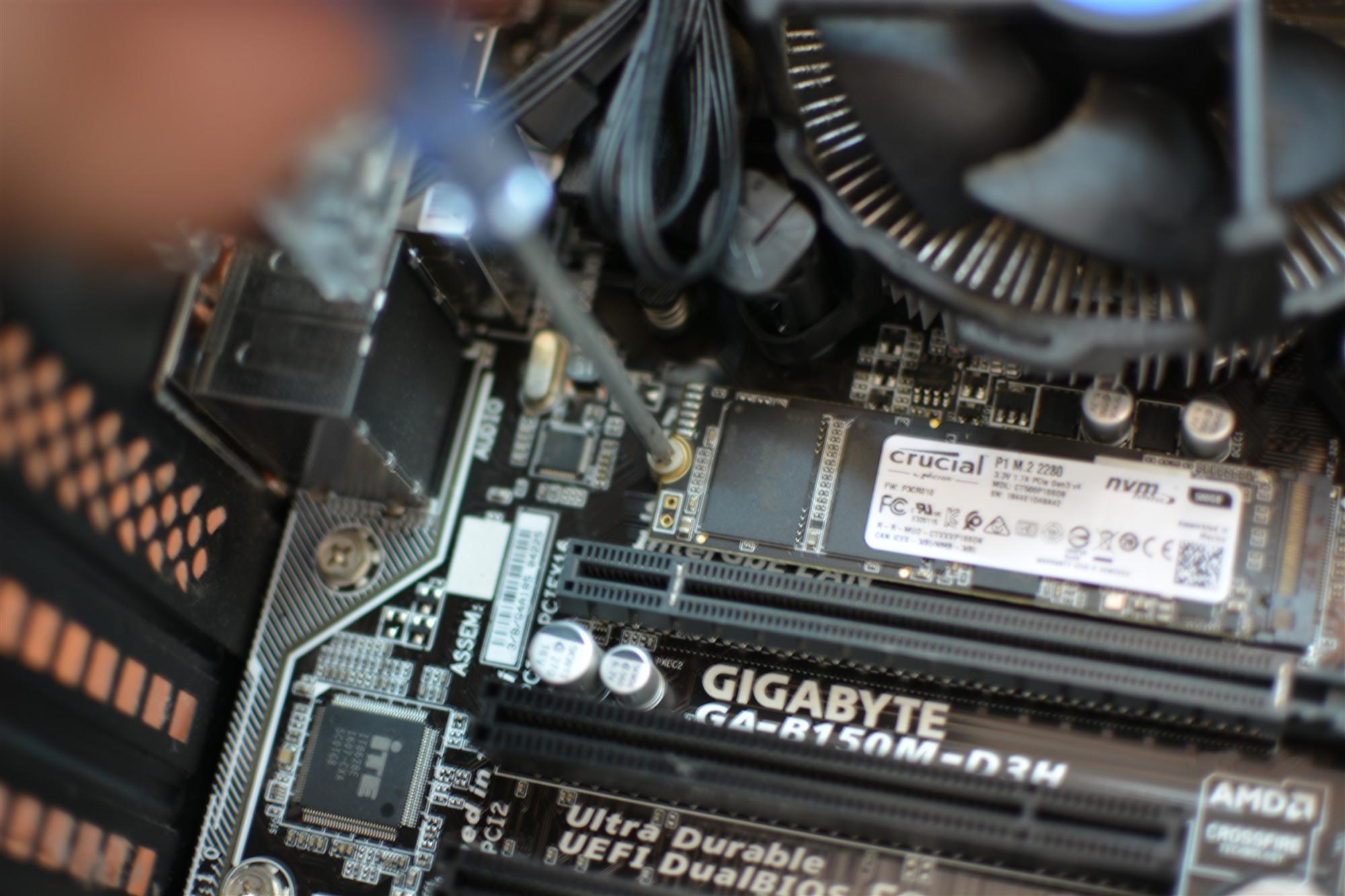 crucial固态硬盘128兆,crucial移动固态硬盘