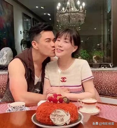 吕良伟第三次婚姻多大年纪,吕良伟爱情婚姻