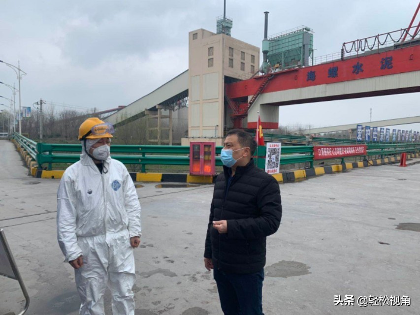 作为一名党员始终战斗在疫情一线,坚守在疫情一线乡镇干部