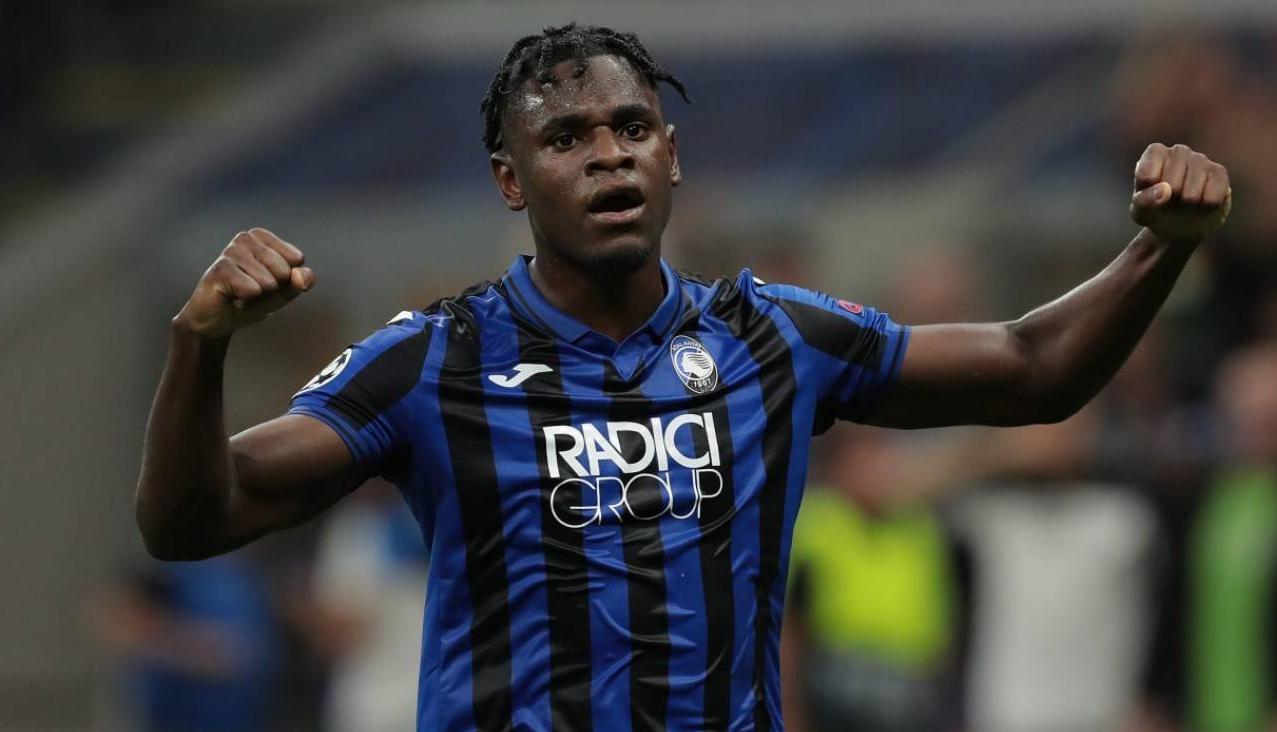 当今足坛十大强壮前锋,足坛历史最强的10位球员