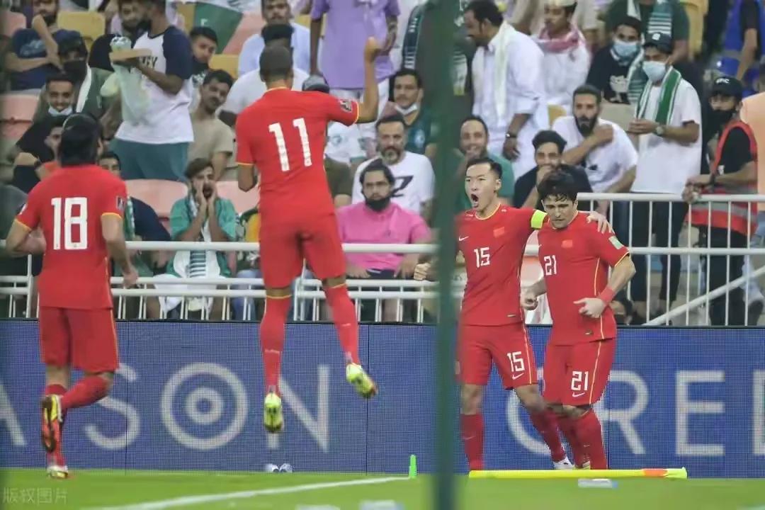 中国阿曼赛后分析,中国vs阿曼由攻转守的时刻