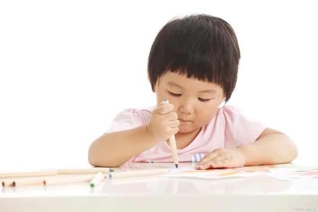 一年级孩子不爱写作业咋办,一年级孩子不爱写作业怎么办呢