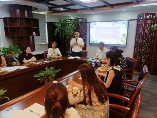 金中实小|”向善、向上、向美“——记新进教师培训