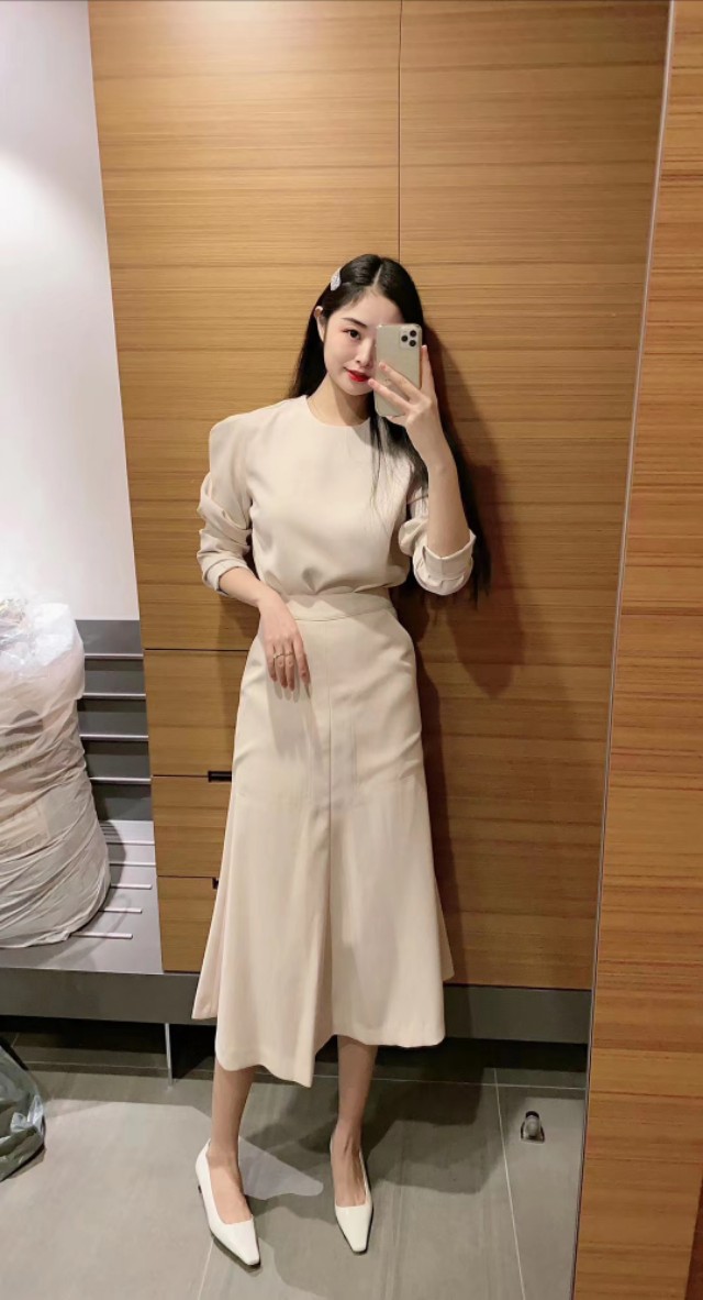 小个子偏瘦韩版气质夏季拼接裙,夏季v领黄色宽松韩版裙