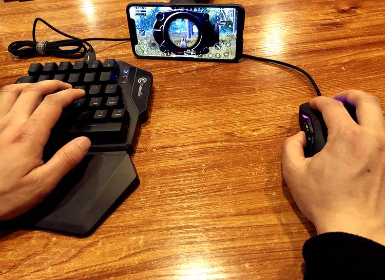 小鸡x2手柄如何玩吃鸡,gamesir盖世小鸡z2机械键盘