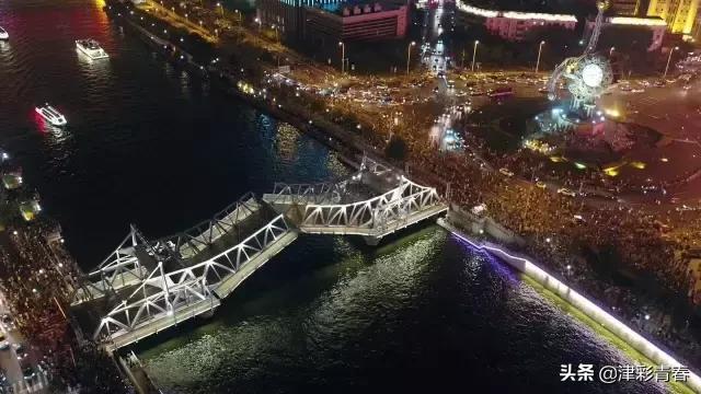 解放桥开启的精彩瞬间,天津解放桥开桥瞬间