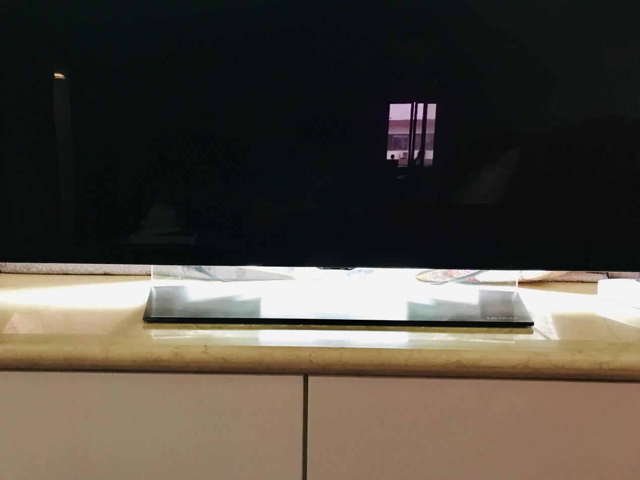 lg超薄oled电视评测,外观设计非常绚丽又亮眼