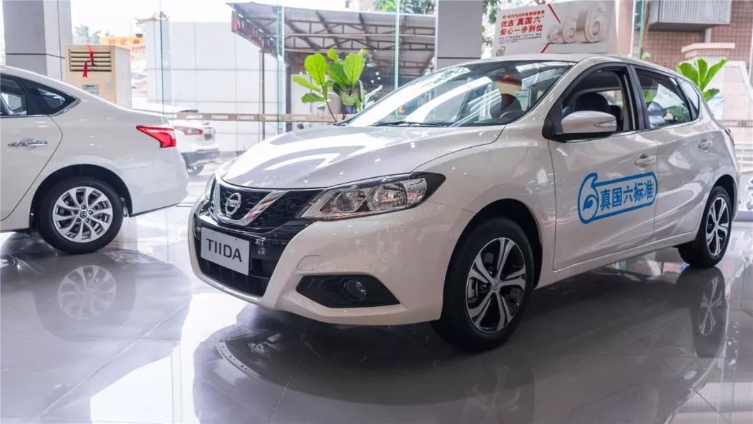 东风日产骐达:价格高一点,但空间告诉你值得!「快车体验043」