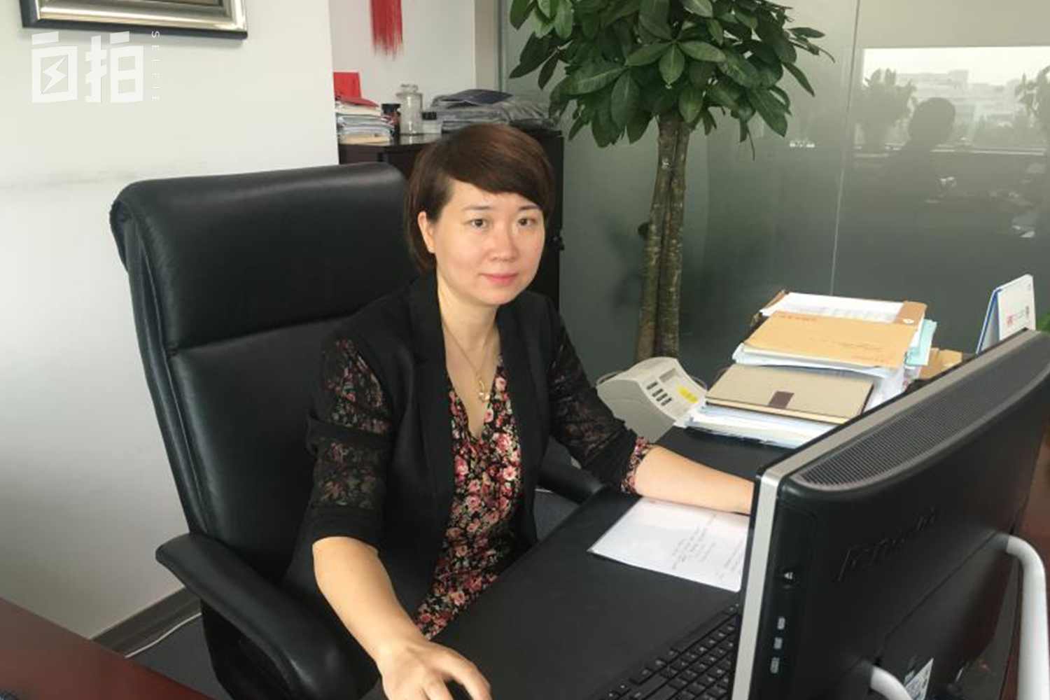 被同龄人刺激,我46岁从国企辞职,卖了上海闹市房,一个人到美国读书