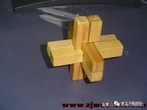 鲁班锁十角图解,鲁班锁三根拼法